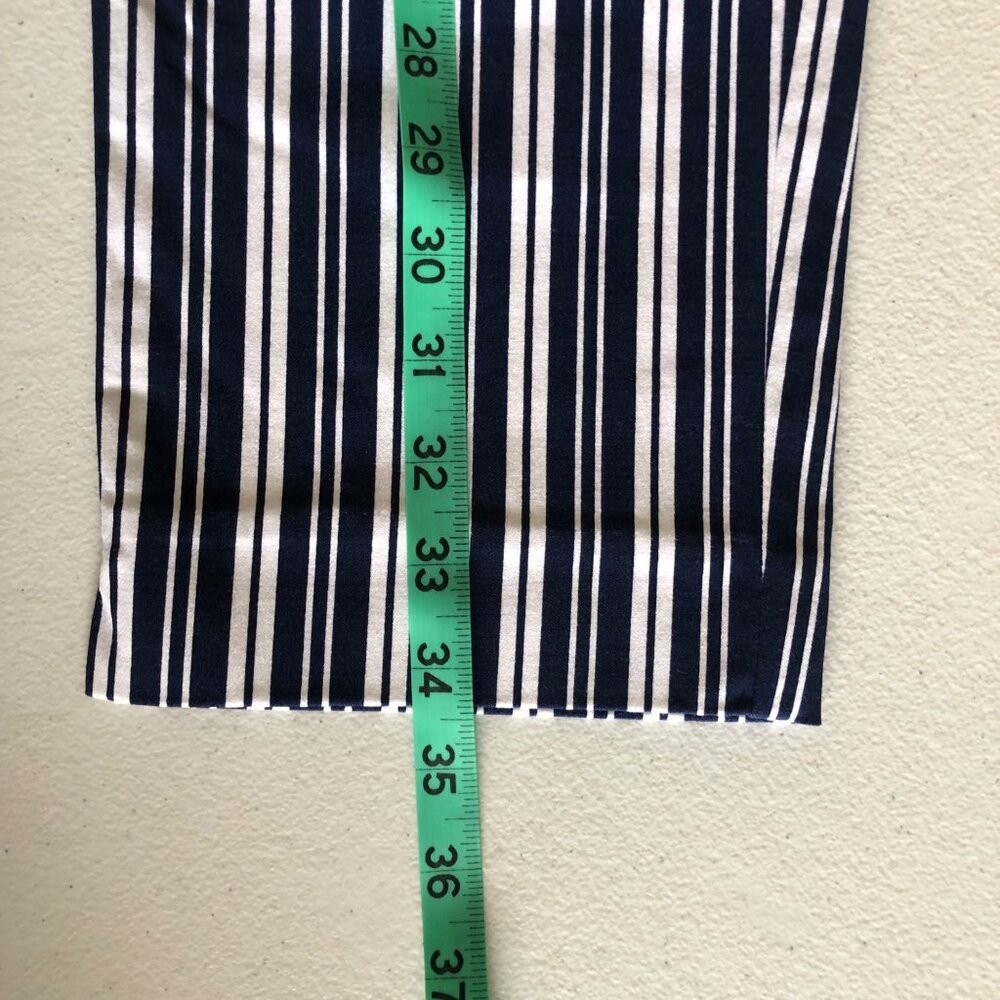Chico's So Slimming Women's Size 1 (M) Crop Pant Navy White Vertical Stripe NWOT - Picture 9 of 14